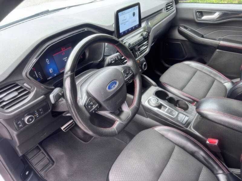 2023 Ford Escape Hybrid ST-Line Select