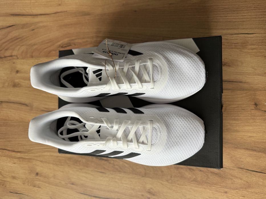 Новые ОРИГИНАЛ оригінал кроссовки кросівки Adidas адидас Runfalcon 3.0