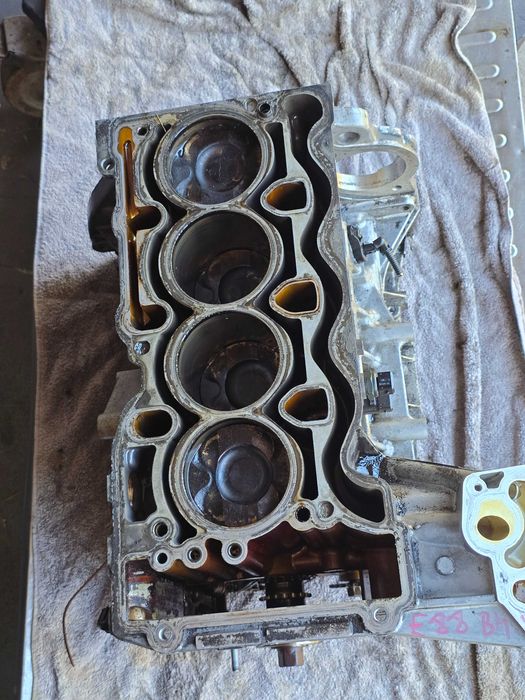 Blok silnika 7552781 1.8 2.0 Benzyna BMW N43 E60 E61 E90 E91 E92 E93 E81 E88 E87 N43B20AY