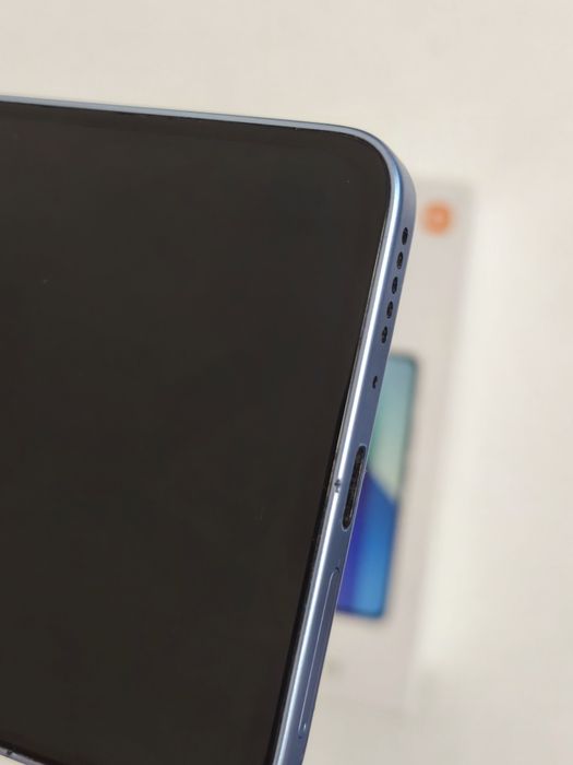 Продам Xiaomi Redmi Note 13 8/256