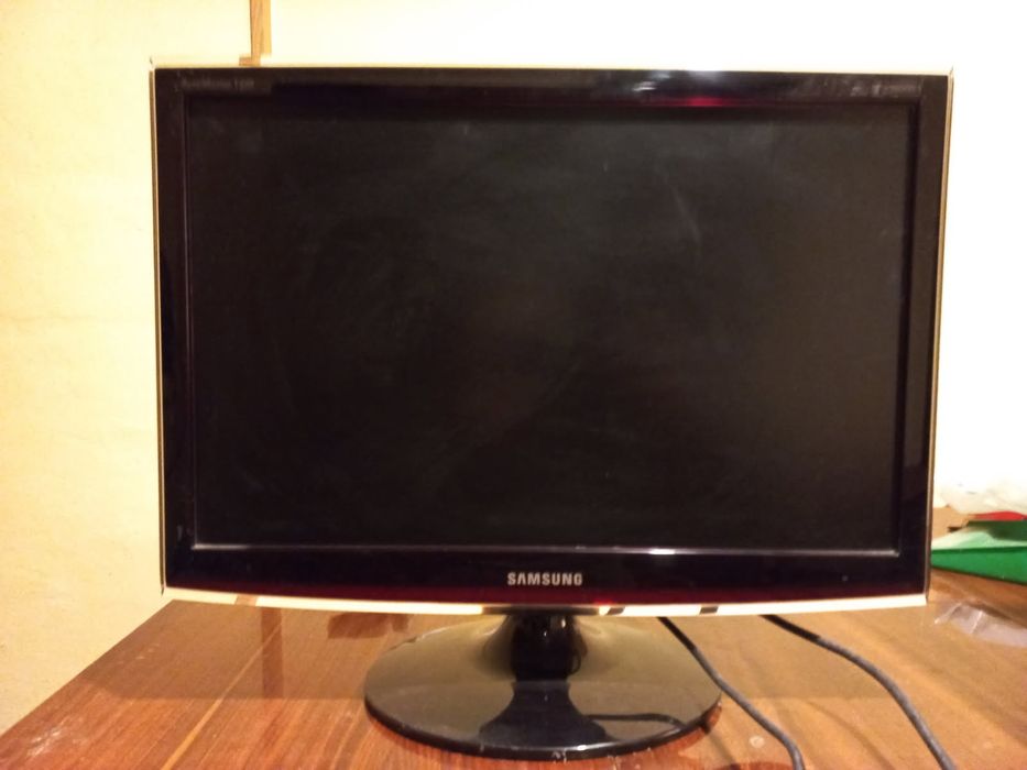 Sprzedam monitor