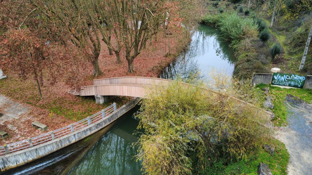Fotógrafo com estúdio móvel