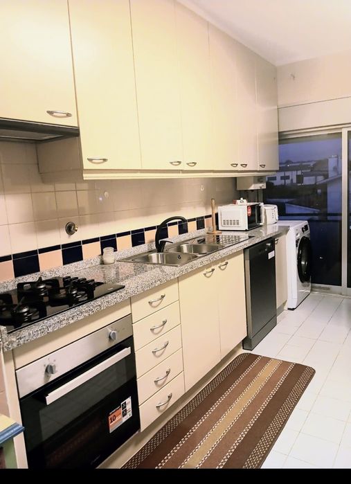t2 Mozelos c /  120 metros quadrados /suite 2 varandas lugar de garagem
