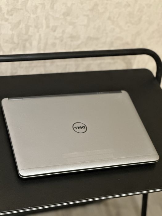 Ноутбук Dell latitude E7440