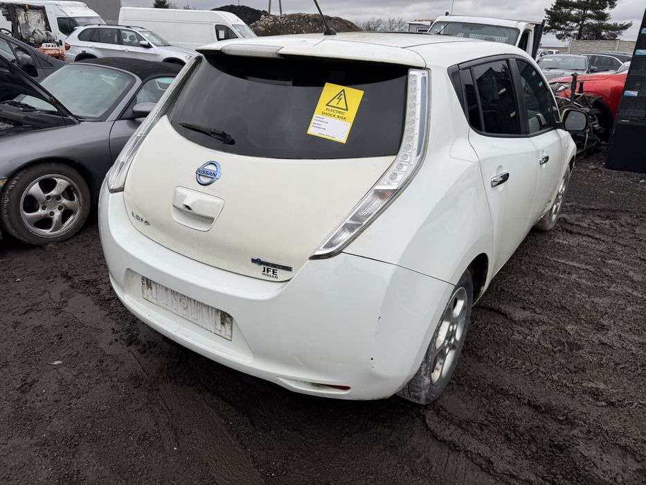 Nissan Leaf 2014r, elektryk, Anglik z kluczykami
