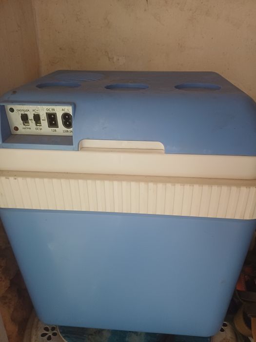 Автомобильный холодильник