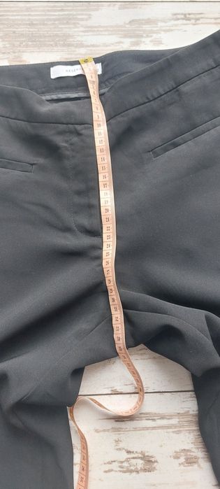Eleganckie spodnie damskie Reserved
