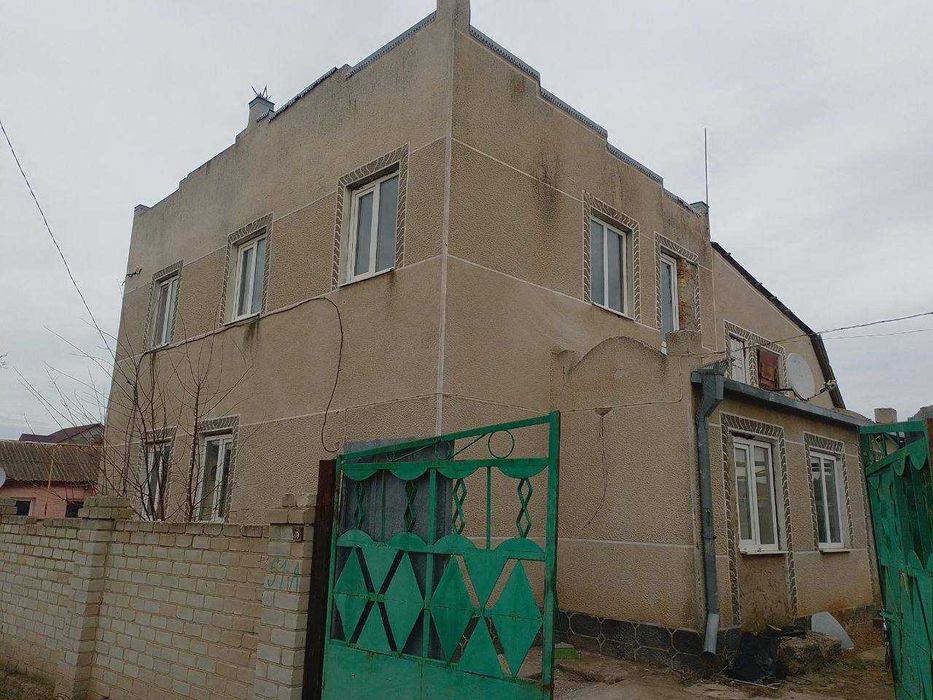 Продам двоповерховий будинок від власника