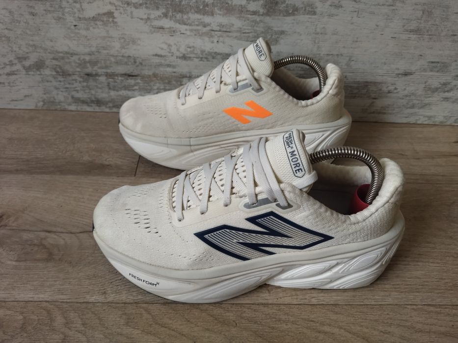 Бігові кросівки New Balance Fresh Foam X More v 5.