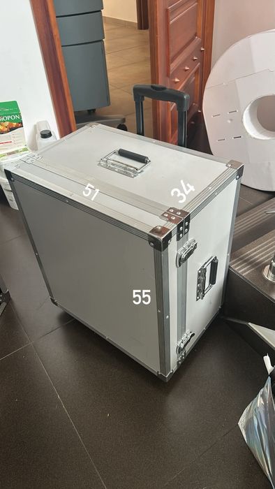 Case / skrzynie transportowe