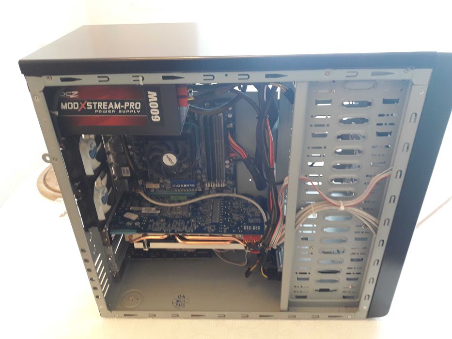 Profesjonalna modernizacja i składanie komputerów PC – Upgrade Center