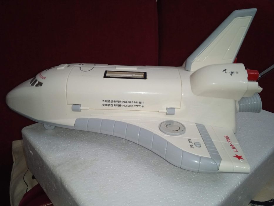 Rádio avião com FM e cassete