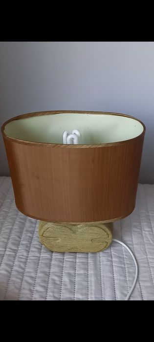 Lampka nocna stojąca 220V z przełącznikiem