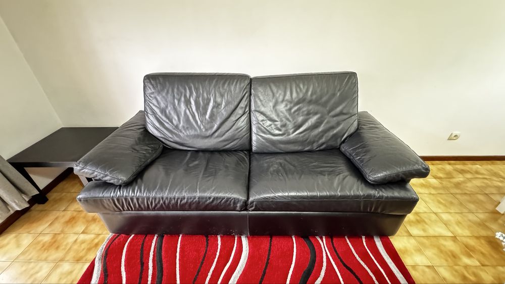 Sofá Cama em Pele
