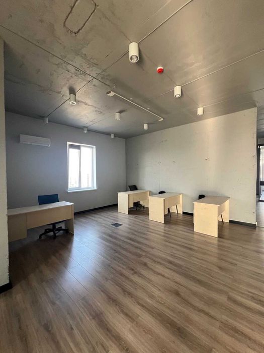 Без %!Є генератор Оренда офісу Riverstone Трускавецька 4Б, Рівер Стоун