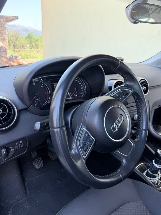 Vendo audi a1 1.6 90cv 195000KM 2014