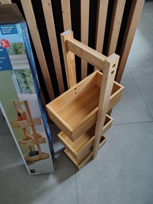 Regał łazienkowy z koszykami nowy!