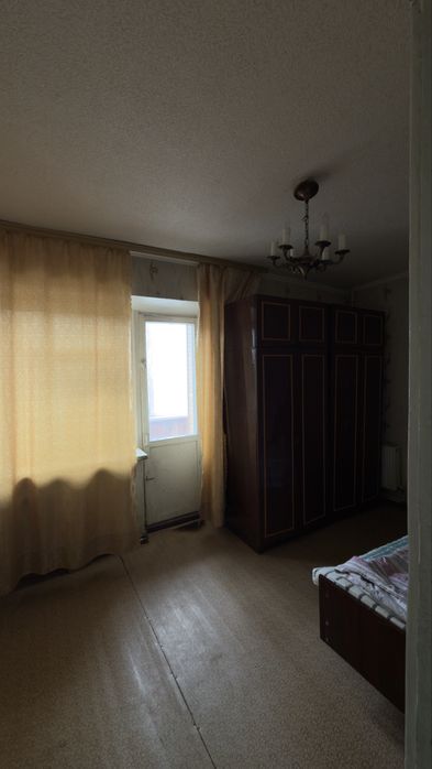 Продам 2-х кім квартиру центр