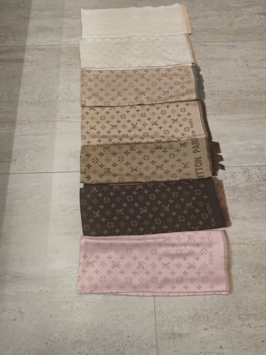 Szal louis vuitton.