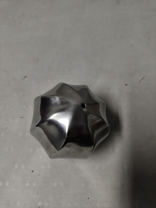 Bola decorativa prateada