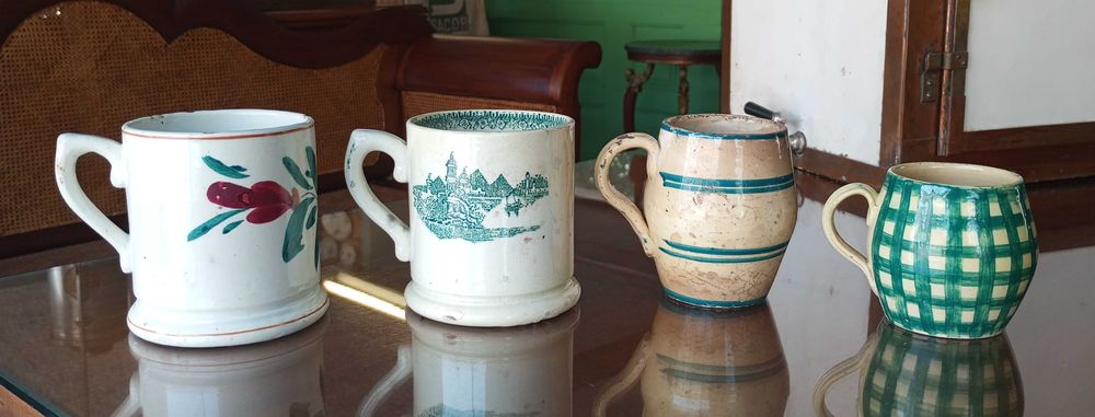 Antigas canecas em faiança Portuguesa