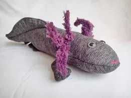 Maskotka Axolotl "STIC" szary ,