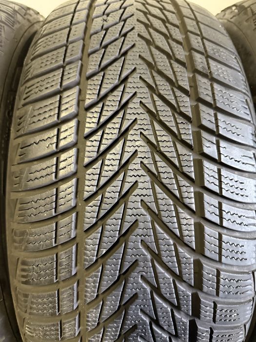 Zimowe opony Good Year 225/50r17 2024r
