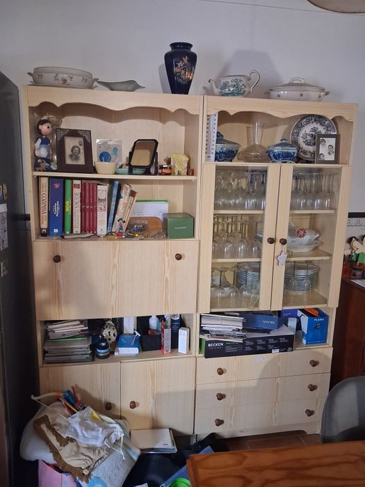 Vendo armários (sem o conteúdo)