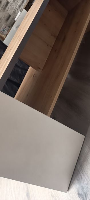 Stoł kupiony w Agata stan idealny