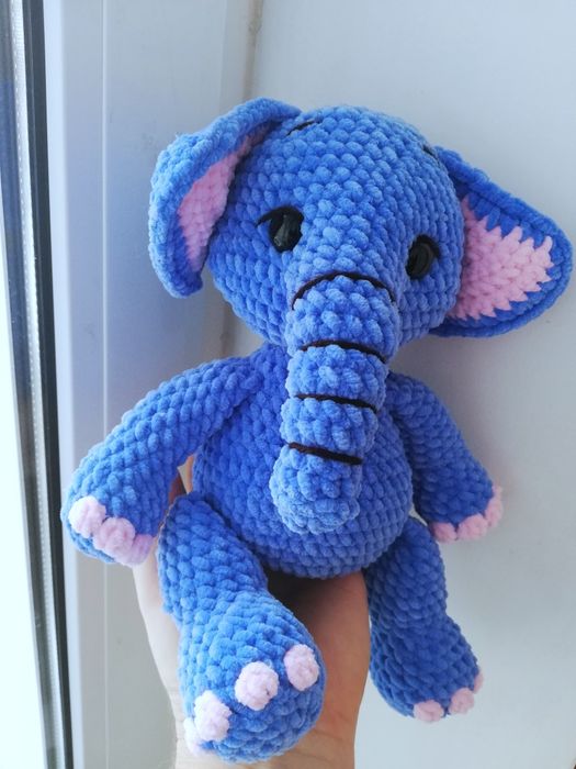 Плюшевые слонята, вязаные