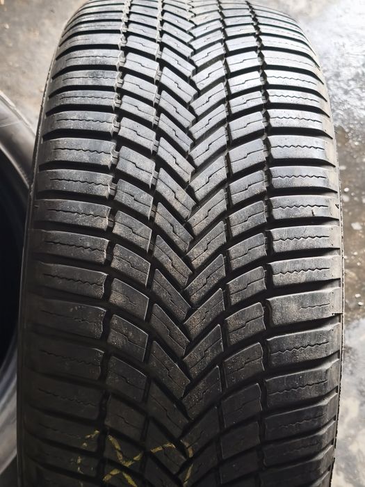 Idealna Pojedyncza całoroczna 235 50r18 101 V xl Bridgestone WeatherControl A005 Evo