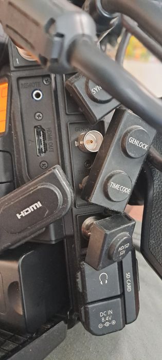 Відеокамера Canon C300 pl