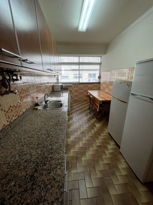 Alugo Quarto - Estudante - Apartamento T4