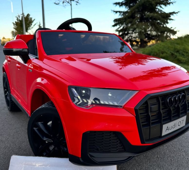 Детский электромобиль Ауди Q7 дитячий електромобіль на ева резині