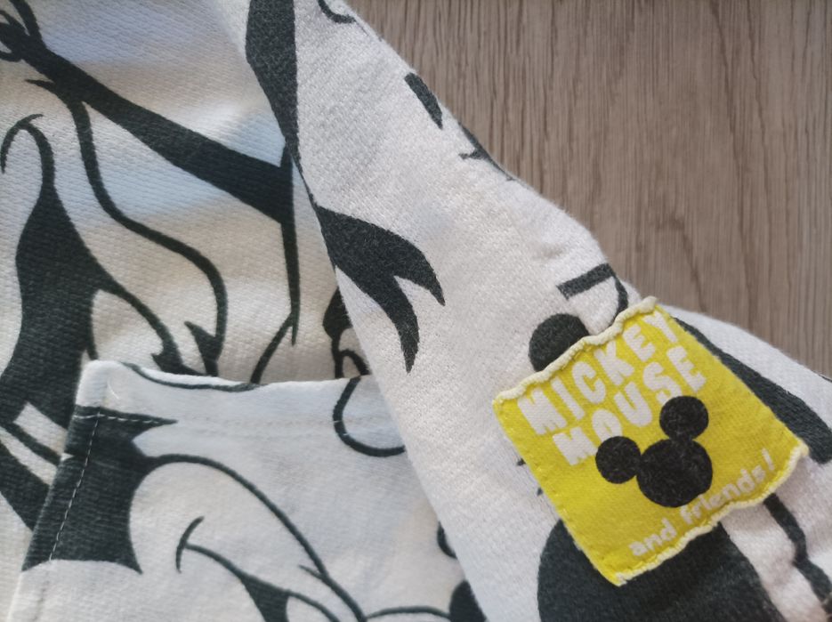 T-shirt z kapturem rozmiar 110