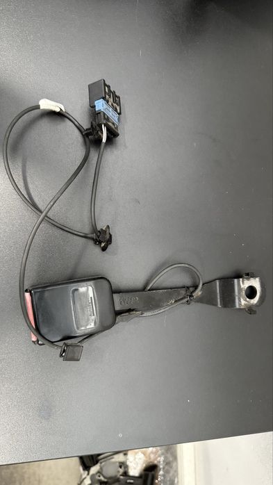 Pretensor com sensor Renault master III ANO 2018