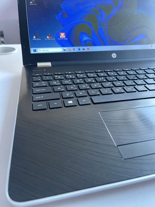 Laptop HP Pavilion 15 | WIN 11 | i5 8Gen | SSD+HDD | 12GB Ram | AMD R5