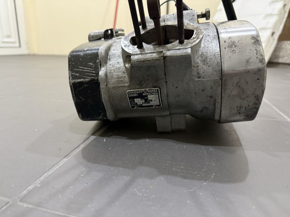 Motor zundapp 5 sem cilindro