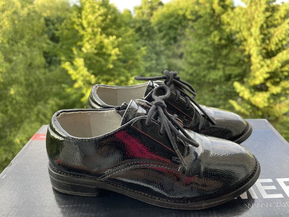 Лаковые туфельки для девочки, размер 30