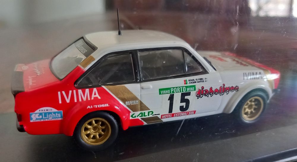 Ford Escort RS1800 da equipa Diabolique 1/43