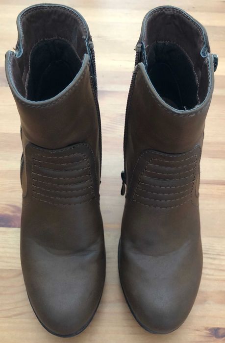 Botas castanhas Grau 35