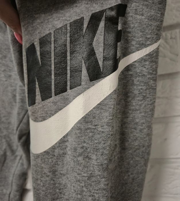 Paczka ubrań markowych