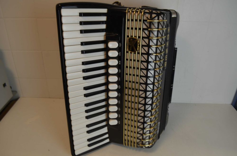 Acordeao Hohner Atlantik IV 4 Voz 120 Baixos, N 226