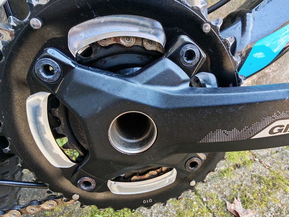 Bicicleta de suspensão total Giant Trance