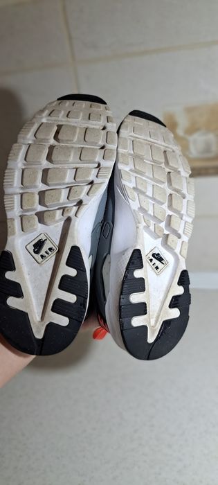 Buty sportowe damskie, adidasy Nike r. 38