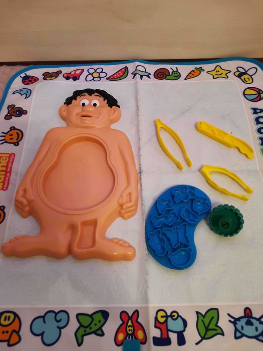 2 zestawy Play-Doh: Pizzeria i Operacja + gratis