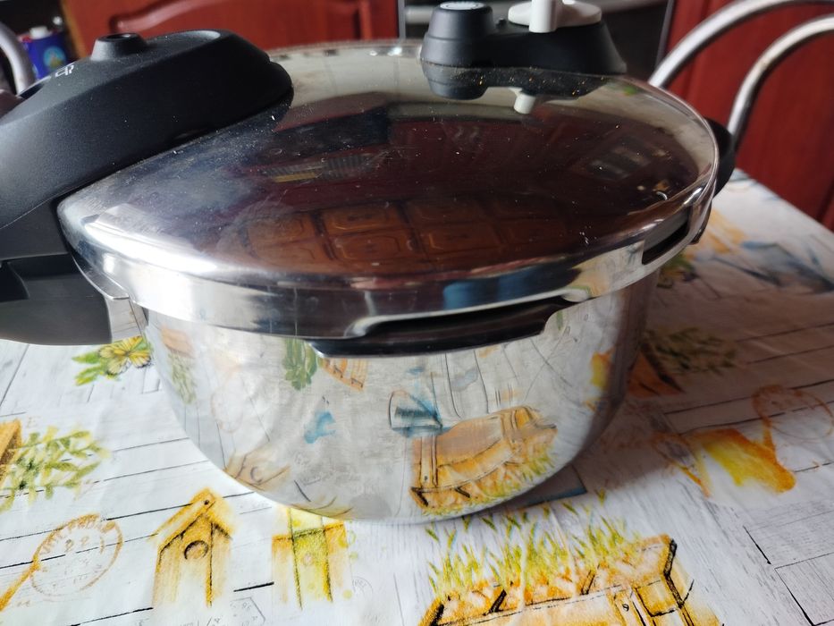 Szybkowar Tefal z sitkiem