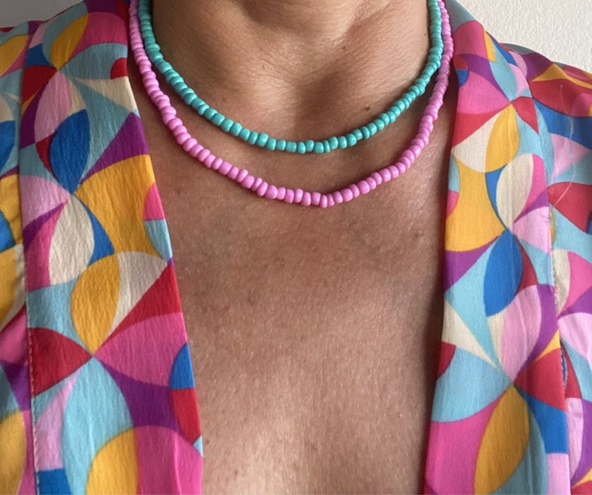 Colar missangas rosa “pastilha” ou turquesa
