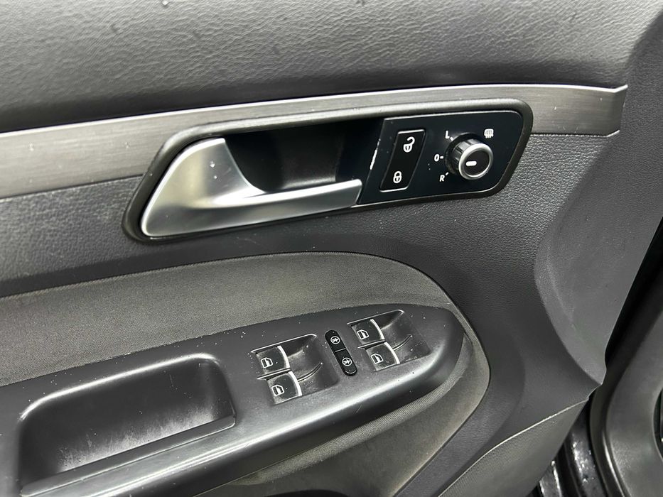 Volkswagen Touran 2011