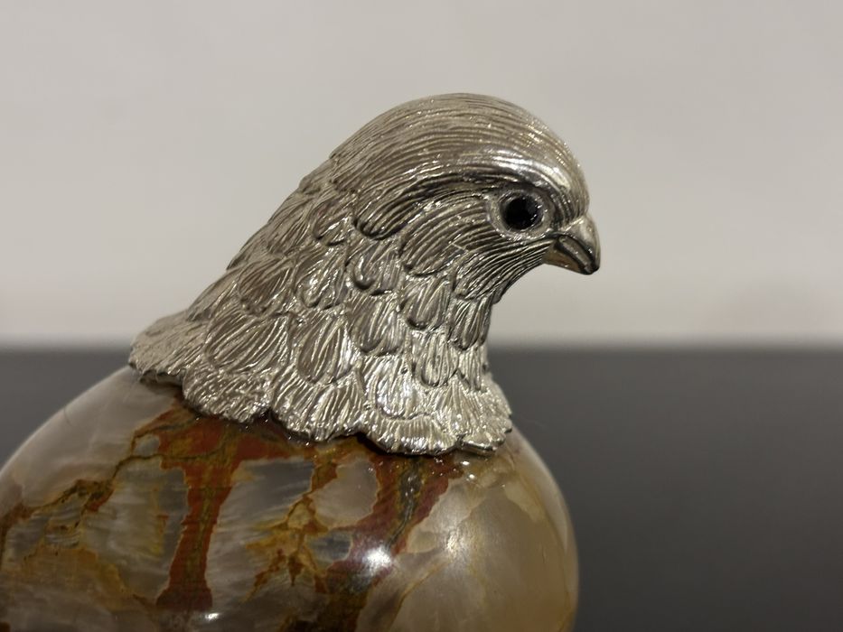 Codorniz (ave, perdiz) cordona em prata portuhuesa e pedra semp precio